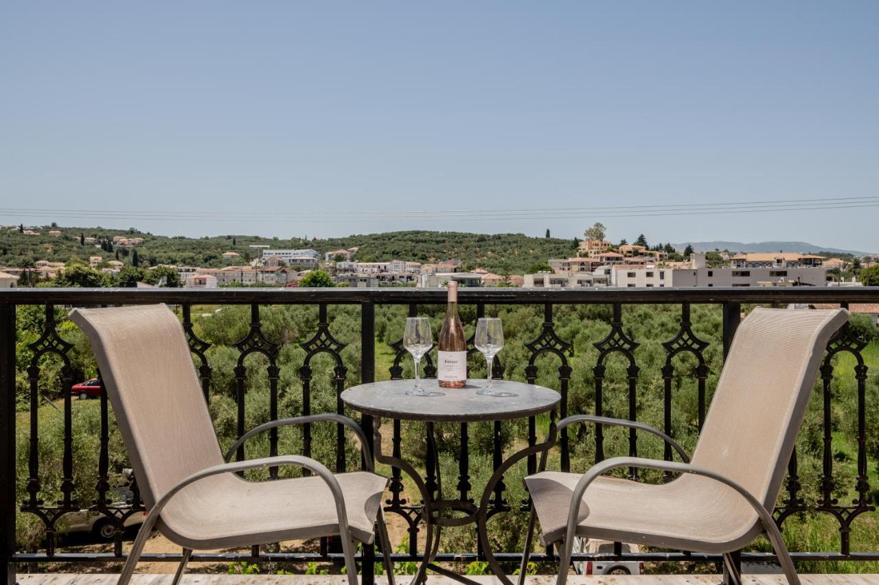 Premier Tsilivi Apartment Bagian luar foto