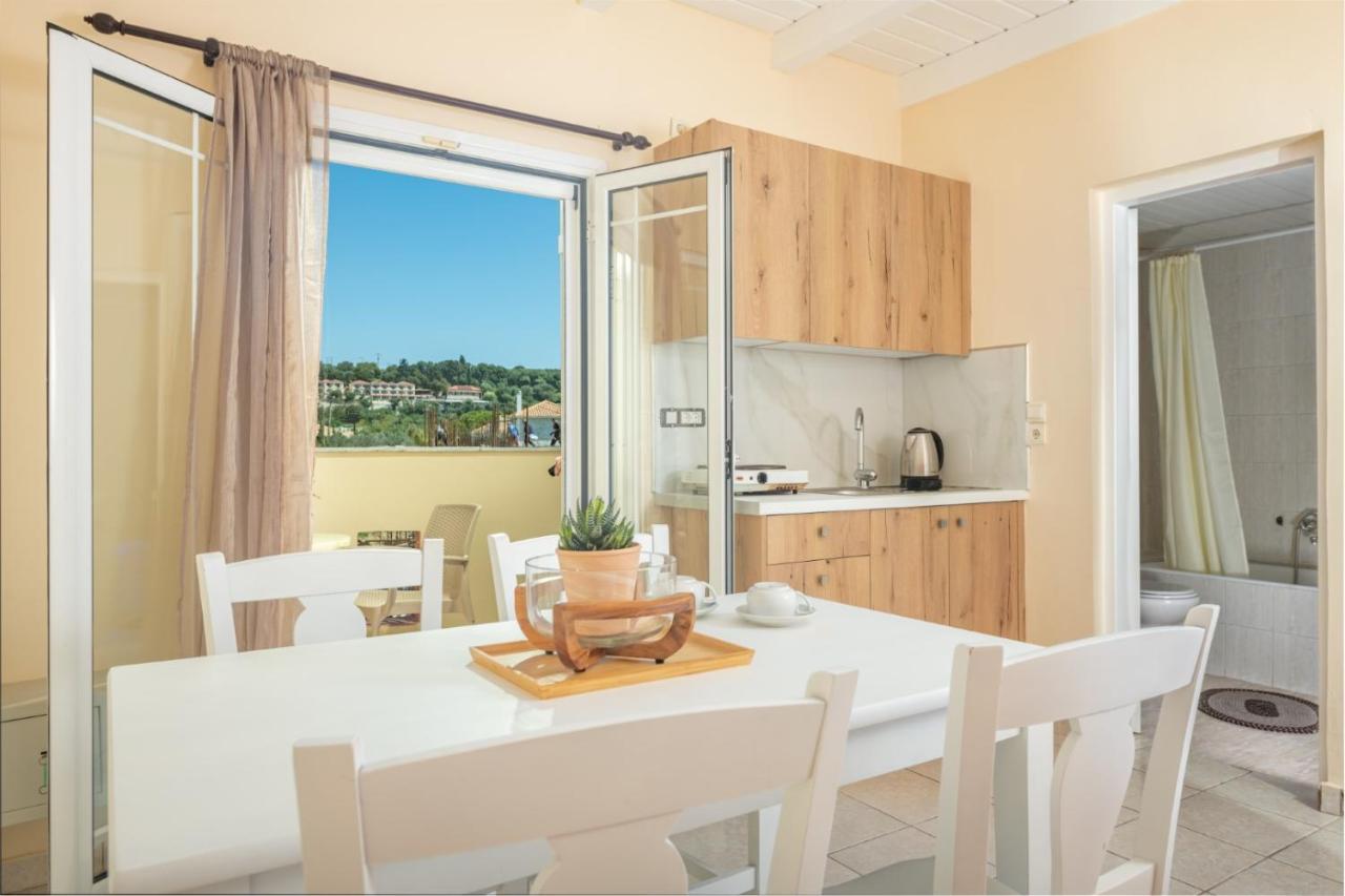 Premier Tsilivi Apartment Bagian luar foto