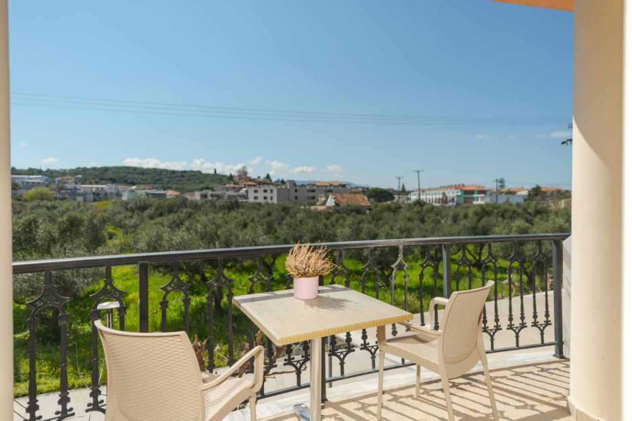 Premier Tsilivi Apartment Bagian luar foto