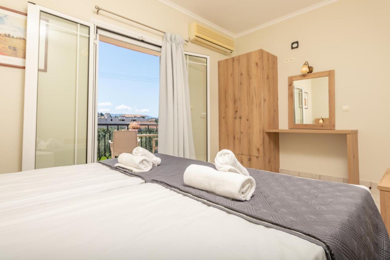Premier Tsilivi Apartment Bagian luar foto